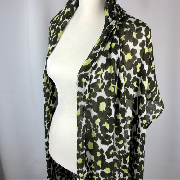 Floral Leopard Print Pashmina Scarf - Picture 5 of 7